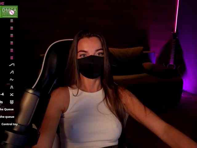 AliceFoXy webcam