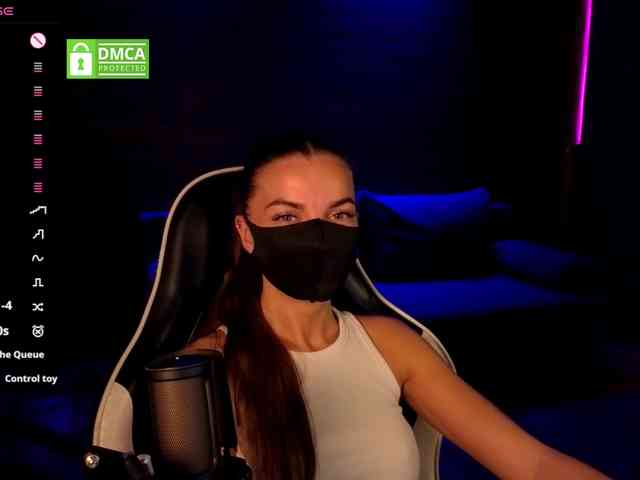 AliceFoXy webcam