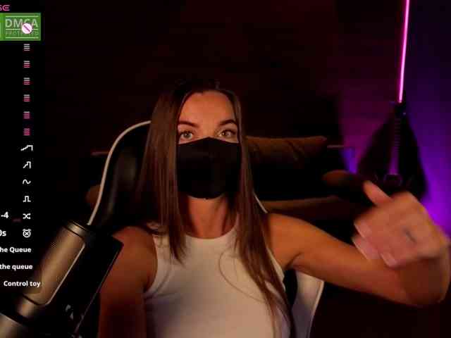 AliceFoXy webcam