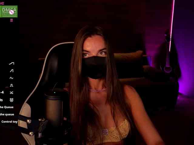 AliceFoXy webcam