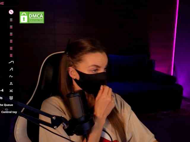 AliceFoXy webcam