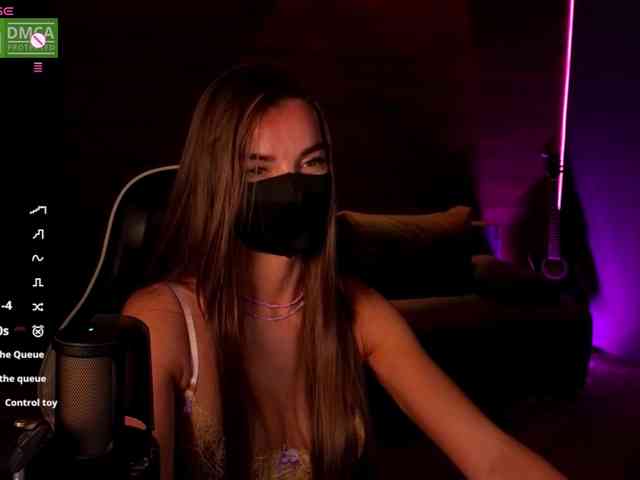 AliceFoXy webcam