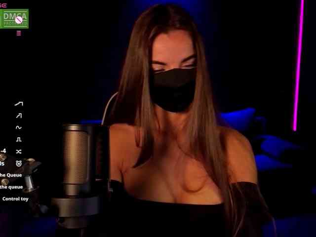 AliceFoXy webcam