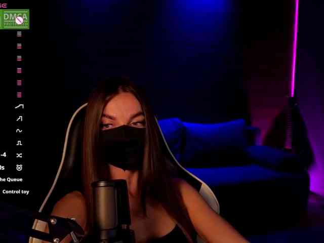 AliceFoXy webcam