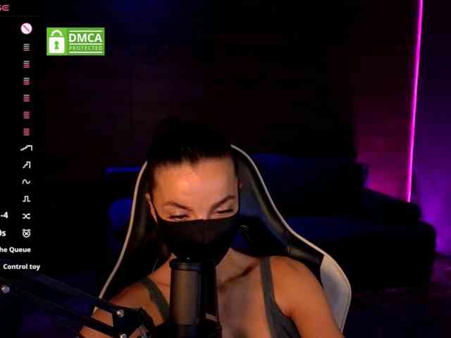 AliceFoXy webcam