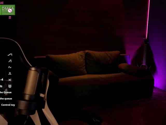 AliceFoXy webcam