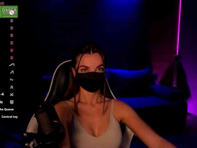 AliceFoXy webcam