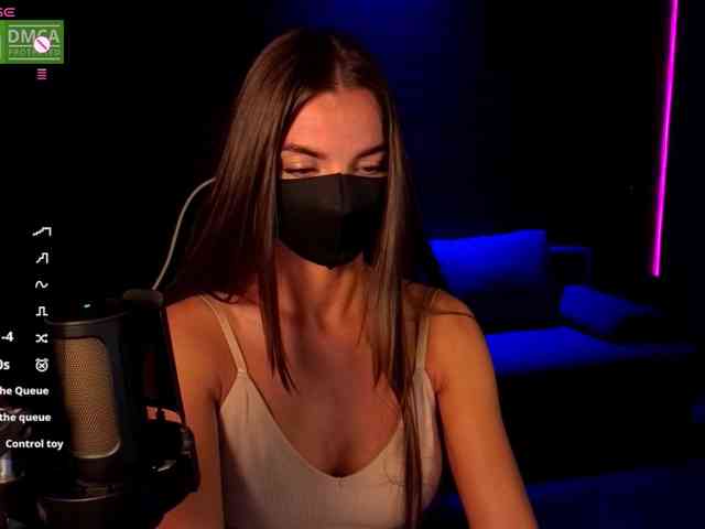 AliceFoXy webcam