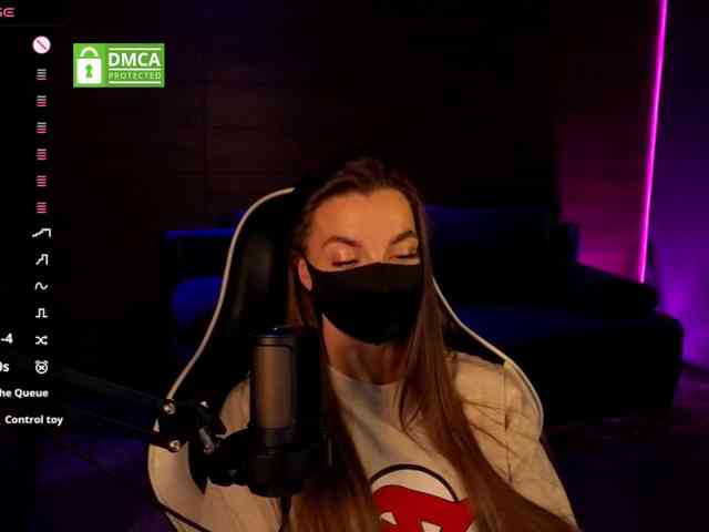 AliceFoXy webcam