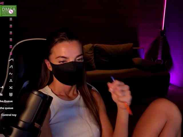 AliceFoXy webcam