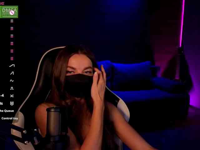 AliceFoXy webcam