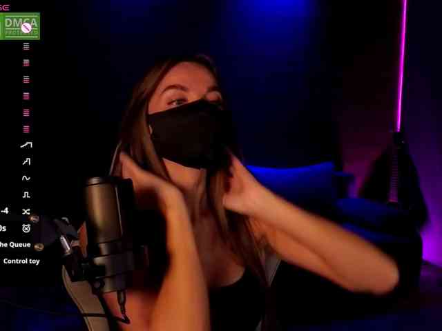 AliceFoXy webcam