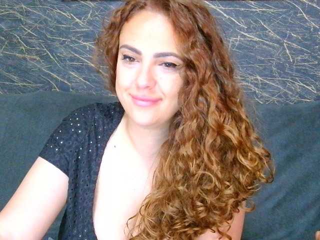 curlygirl35 Live Cam on BongaCams