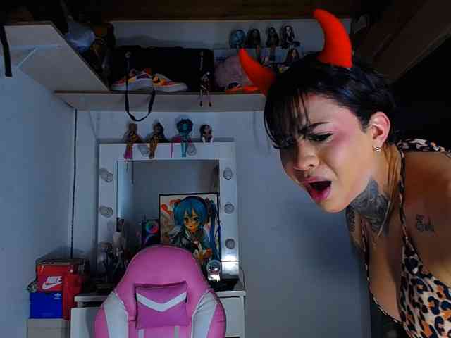 Catadiorxx Live Webcam on BongaCams