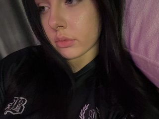 MENNDI Porn Show