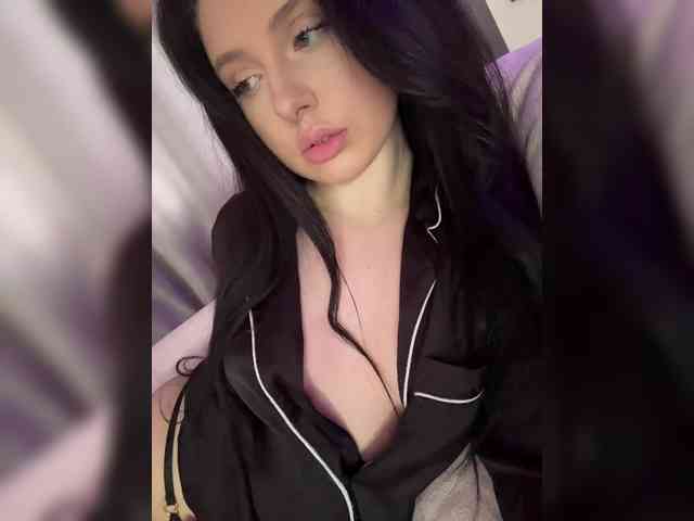 mendi- Sex Cam Show