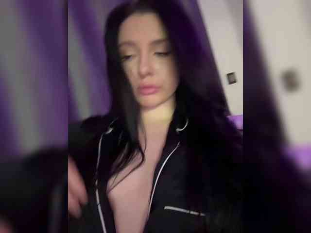 mendi- Sex Cam Show