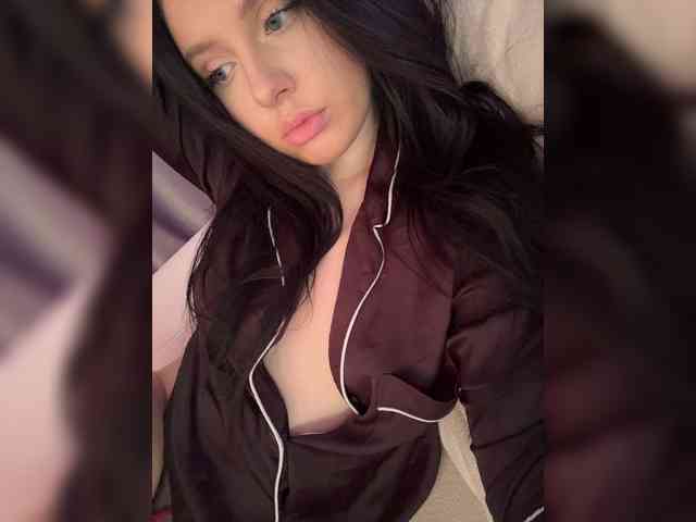 mendi- Sex Cam Show