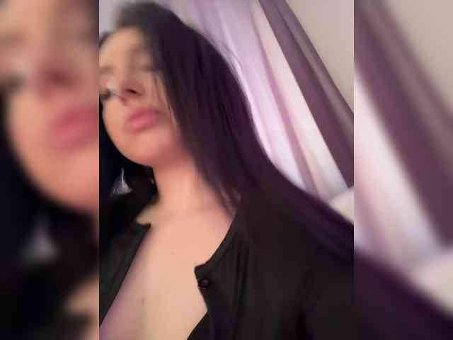 mendi- Sex Cam Show