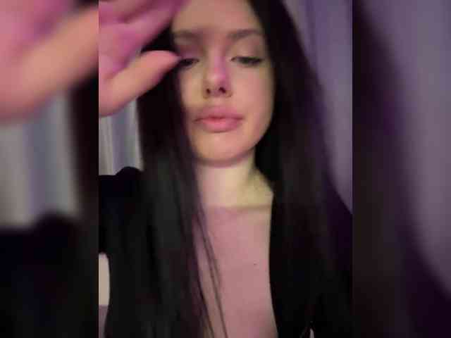 mendi- Sex Cam Show