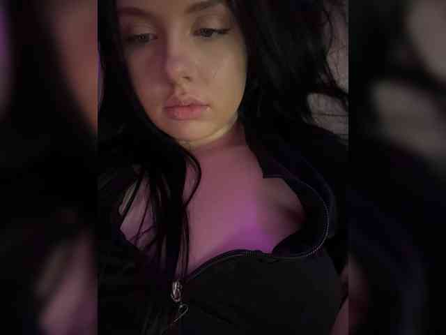 mendi- Sex Cam Show