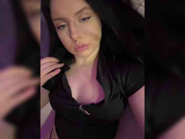 mendi- Sex Cam Show