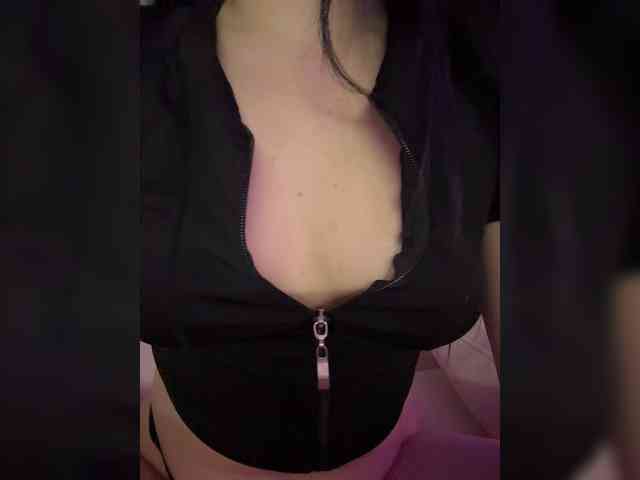 mendi- Sex Cam Show