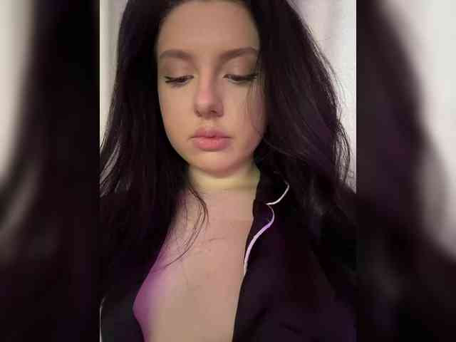 mendi- Sex Cam Show