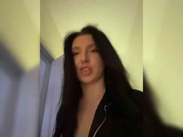 mendi- Sex Cam Show