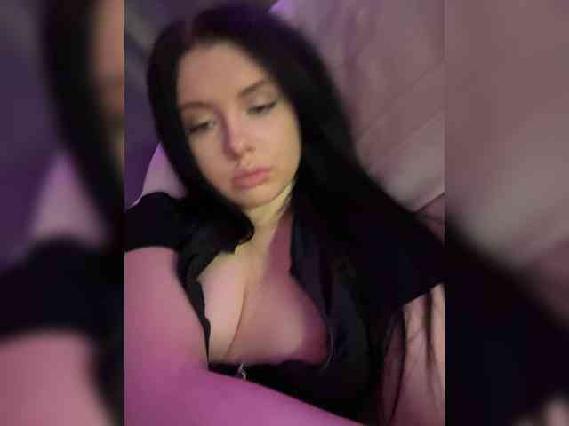 mendi- Sex Cam Show