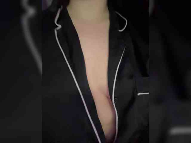 mendi- Sex Cam Show