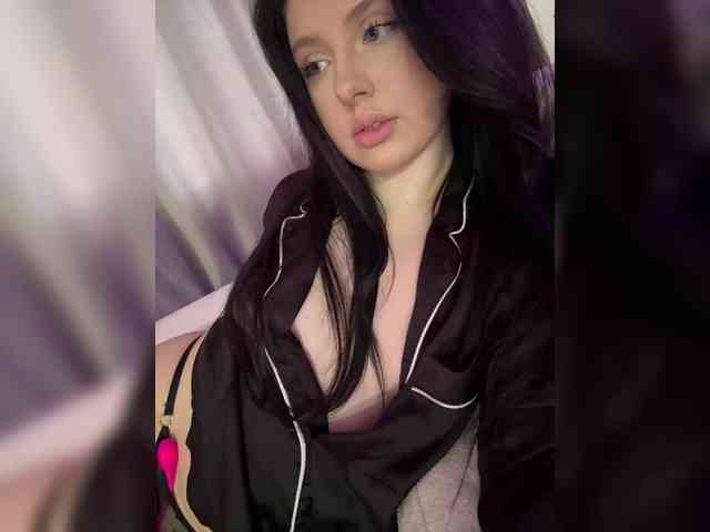 mendi- Sex Cam Show