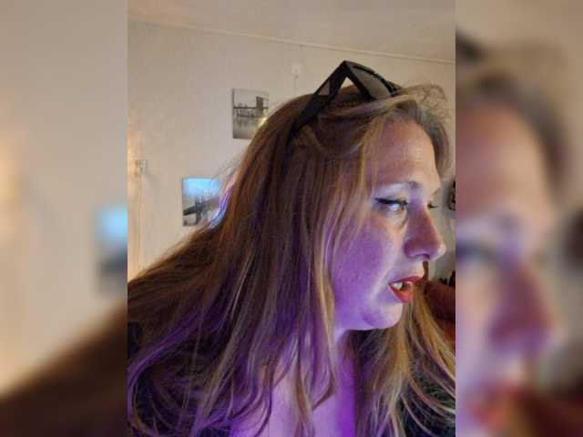 MazyMi live webcam show