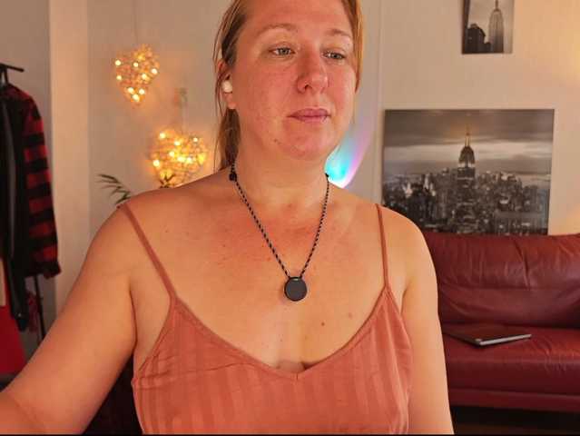 MazyMi live cam on BongaCams