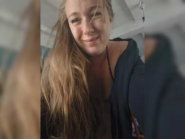 MazyMi live cam on BongaCams