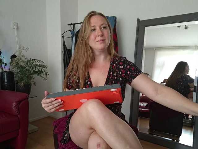 MazyMi live cam on BongaCams