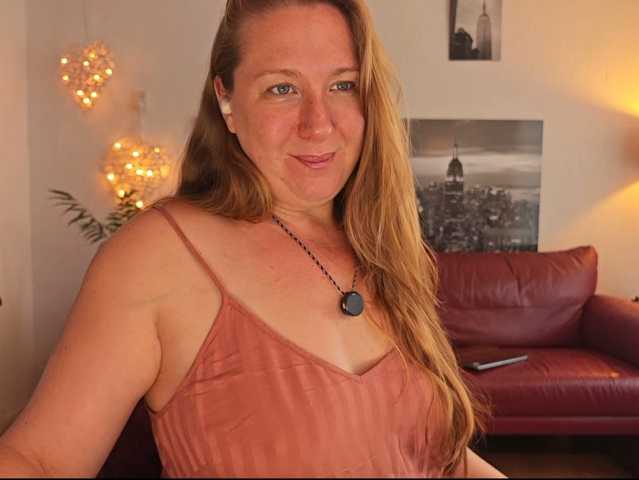 MazyMi live cam on BongaCams