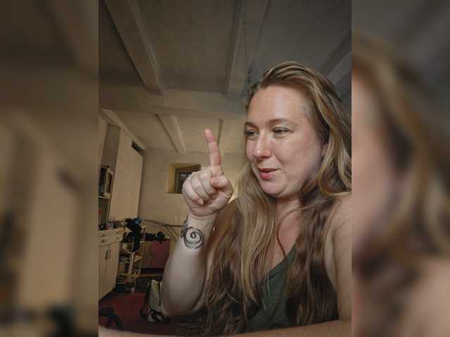 MazyMi live cam on BongaCams