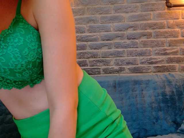 Lisa-Caprice live cam on BongaCams