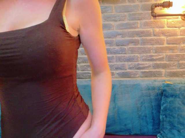 Lisa-Caprice live cam