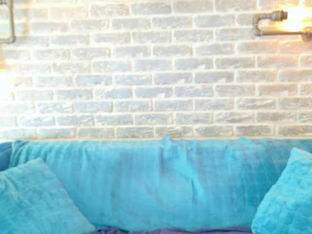 Lisa-Caprice live cam on BongaCams