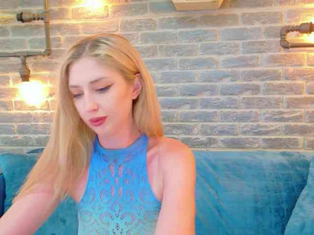 Lisa-Caprice webcam