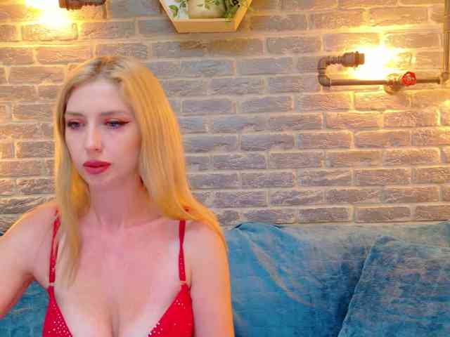 Lisa-Caprice webcam