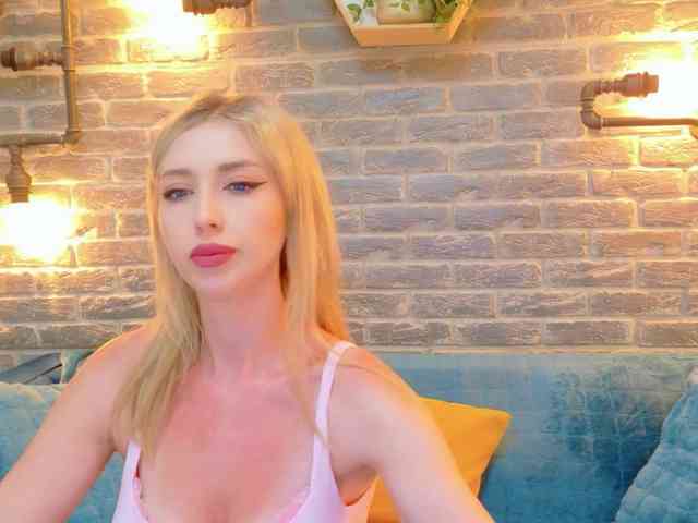 Lisa-Caprice webcam