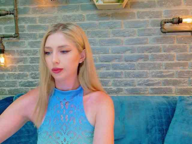 Lisa-Caprice webcam
