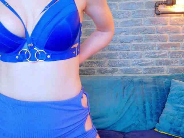 Lisa-Caprice webcam