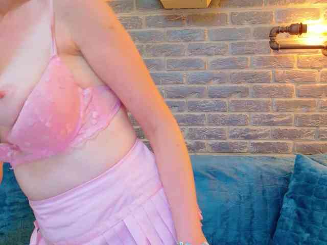 Lisa-Caprice webcam