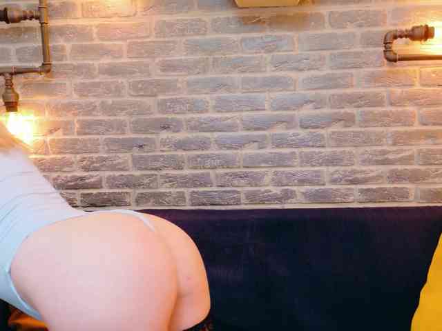 Lisa-Caprice webcam