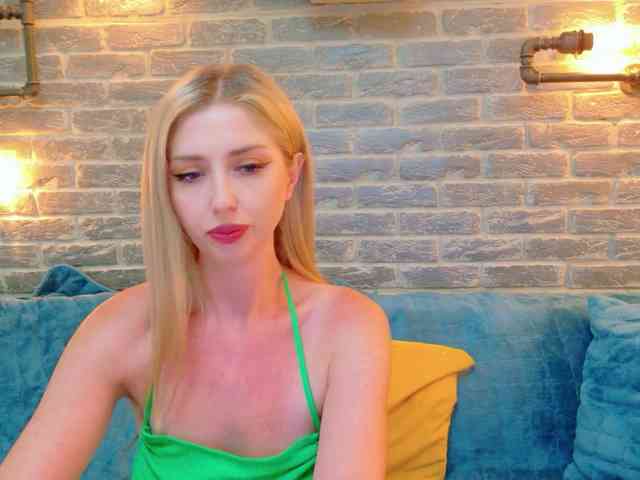 Lisa-Caprice webcam