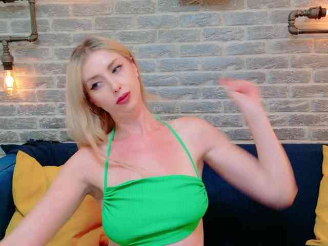 Lisa-Caprice webcam
